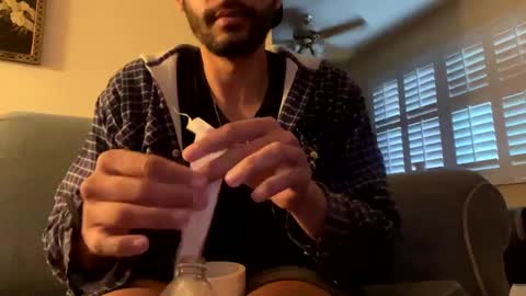 Snapshot of fvvkboyy chatting on 5, 2, 2025 fvvkboyy online show from 5, 2, 2025