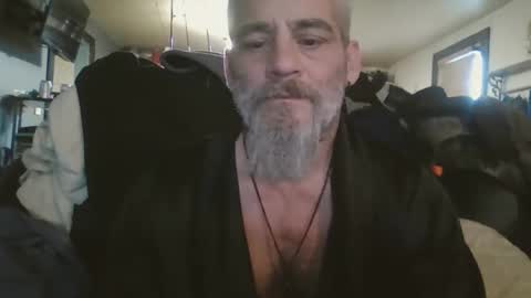 Snapshot of fwbowling chatting on 5, 2, 2025 77daddy online show from 5, 2, 2025