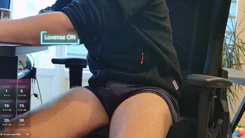 Snapshot of fxp0rn chatting on 14, 12, 2024 fxp0rn online show from 14, 12, 2024