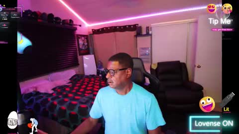 Snapshot of fyrecontrol chatting on 18, 11, 2025 seldom seen online show from 18, 11, 2025