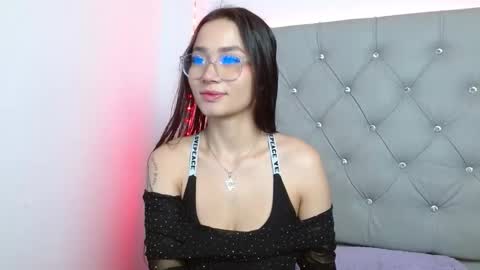 Snapshot of fysste_ chatting on 16, 12, 2025 Victoria online show from 16, 12, 2025