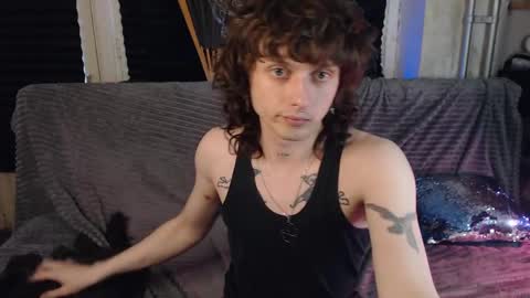 Snapshot of g1vememoney chatting on 27, 5, 2026 Ian online show from 27, 5, 2026