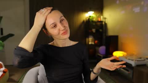 G online show from 12, 11, 2025