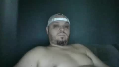 Snapshot of g_l_u_s_g_a_n chatting on 5, 11, 2025 Glusgan online show from 5, 11, 2025