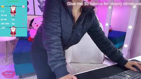 gabby_evanns online show from 18, 12, 2024