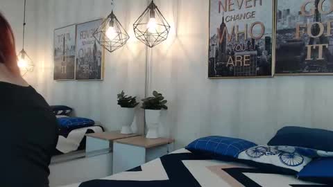 gabby_evanns online show from 19, 12, 2024