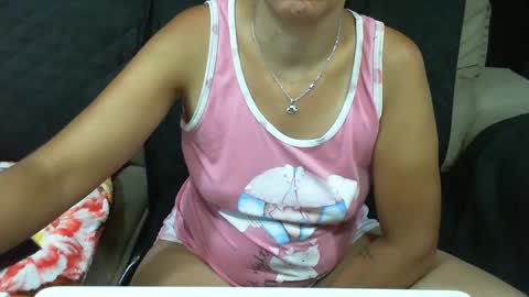 gaby  layla online show from 18, 2, 2025