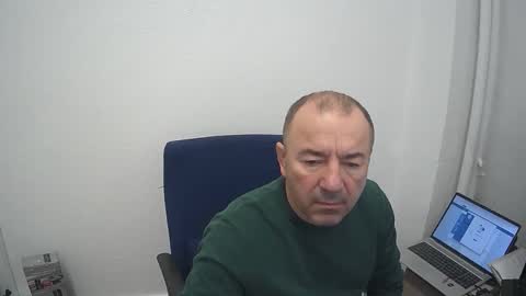 gabriel9_2003 online show from 1, 4, 2026