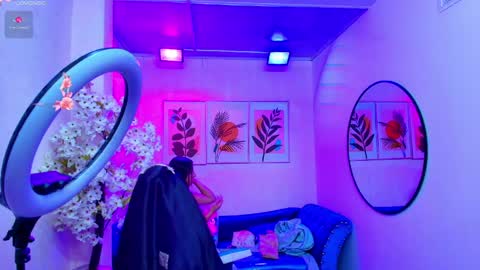 Gabby  online show from 23, 4, 2026