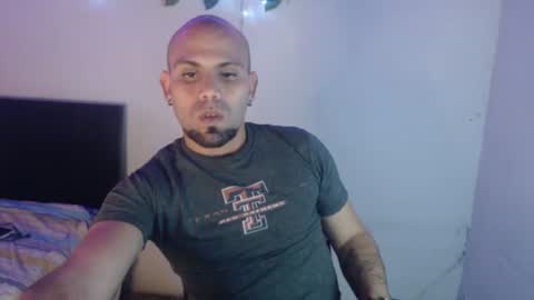 Snapshot of gabrielle_ramirez chatting on 8, 9, 2025 Gabriel online show from 8, 9, 2025