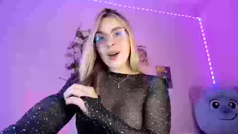 GABRIELA online show from 17, 9, 2025