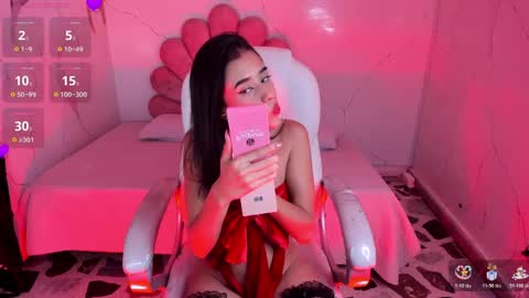 Gaby Owens  online show from 1, 4, 2026