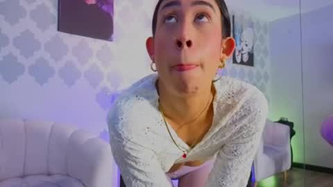 Snapshot of gabypetit chatting on 27, 5, 2026 Gaby online show from 27, 5, 2026