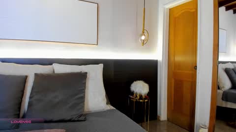 Gaby Vega  online show from 6, 1, 2026