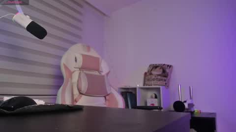 Gabriela Miller online show from 27, 11, 2025