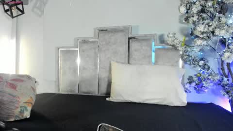 gabyyjones online show from 7, 10, 2025