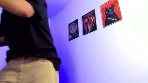 Snapshot of gaeloconner chatting on 25, 12, 2024 Gael Conner online show from 25, 12, 2024