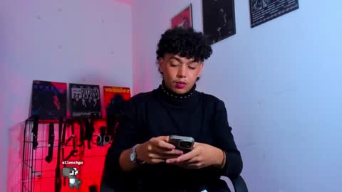 Snapshot of gaeloconner chatting on 9, 2, 2025 Gael Conner online show from 9, 2, 2025