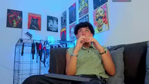 Snapshot of gaeloconner chatting on 19, 10, 2025 Gael Conner online show from 19, 10, 2025