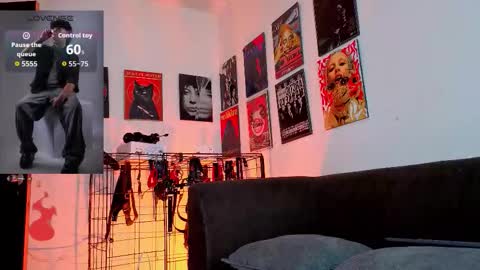 Snapshot of gaeloconner chatting on 7, 11, 2025 Gael Conner online show from 7, 11, 2025