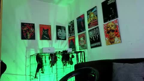 Snapshot of gaeloconner chatting on 15, 11, 2025 Gael Conner online show from 15, 11, 2025