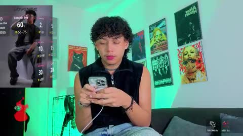 Snapshot of gaeloconner chatting on 25, 11, 2025 Gael Conner online show from 25, 11, 2025