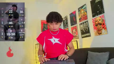 Snapshot of gaeloconner chatting on 26, 11, 2025 Gael Conner online show from 26, 11, 2025