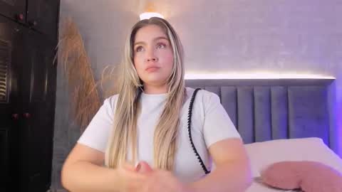 Snapshot of gaiabaker chatting on 9, 3, 2026 Gaia Baker online show from 9, 3, 2026