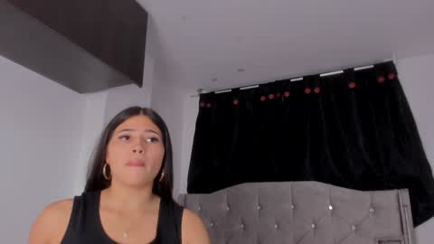 Snapshot of game_with_lesbians_ chatting on 3, 1, 2025 game with lesbians online show from 3, 1, 2025