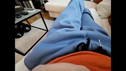 Snapshot of garbis11 chatting on 28, 11, 2025 garbis11 online show from 28, 11, 2025