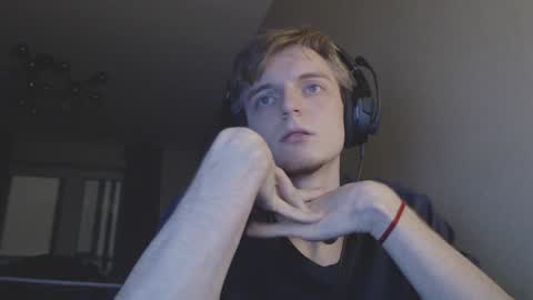 Snapshot of gasturfahe chatting on 19, 12, 2024 gasturfahe online show from 19, 12, 2024