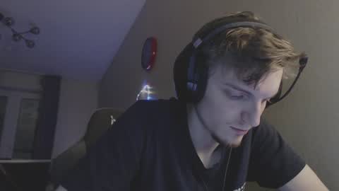 Snapshot of gasturfahe chatting on 3, 1, 2025 gasturfahe online show from 3, 1, 2025