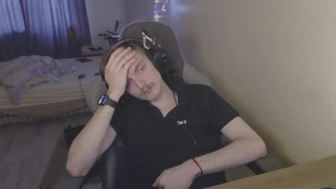 Snapshot of gasturfahe chatting on 5, 3, 2025 gasturfahe online show from 5, 3, 2025