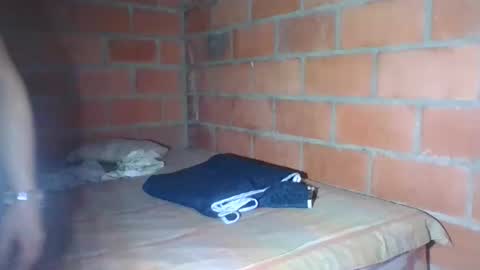 Snapshot of gattitosexy_95 chatting on 18, 12, 2025 gattitosexy_95 online show from 18, 12, 2025