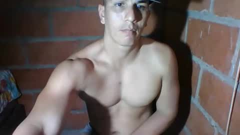 Snapshot of gattitosexy_95 chatting on 30, 4, 2026 gattitosexy_95 online show from 30, 4, 2026