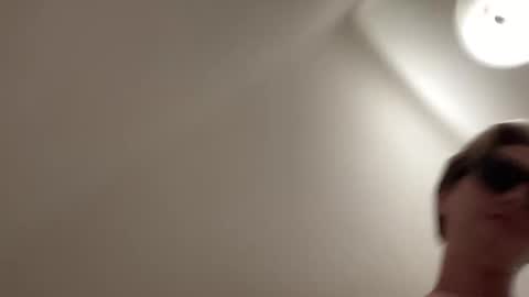 Snapshot of gavinnumbers chatting on 18, 10, 2025 gavinnumbers online show from 18, 10, 2025