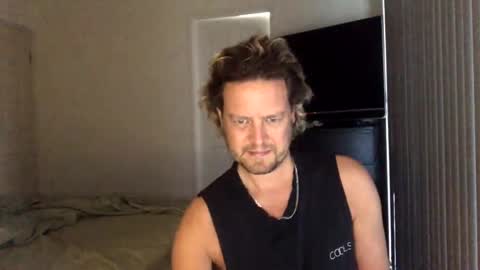 gcsurfer81 online show from 19, 12, 2024