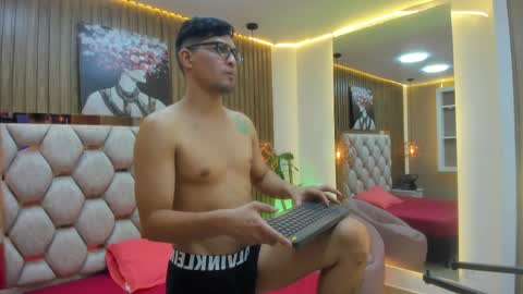 Snapshot of gean_mclovin chatting on 14, 5, 2026 Gean Mclovin online show from 14, 5, 2026
