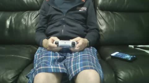 Snapshot of geeezer64 chatting on 12, 6, 2026 geeezer64 online show from 12, 6, 2026