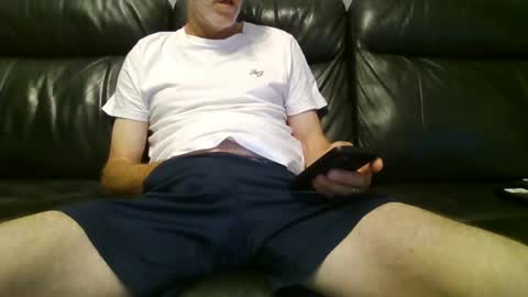Snapshot of geeezer64 chatting on 24, 7, 2026 geeezer64 online show from 24, 7, 2026