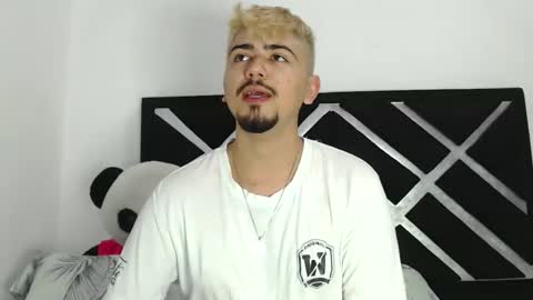 Snapshot of geenncharlie chatting on 1, 10, 2025 geenncharlie online show from 1, 10, 2025