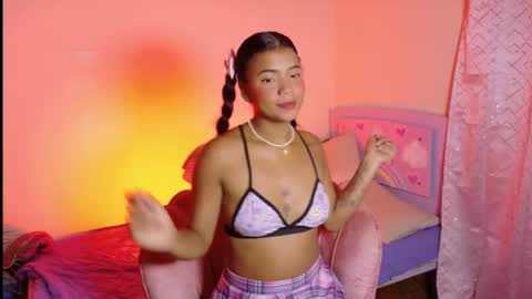 Snapshot of gema_shiny chatting on 11, 11, 2025 gema_shiny online show from 11, 11, 2025