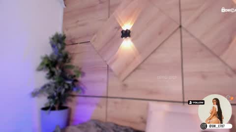    online show from 28, 2, 2025