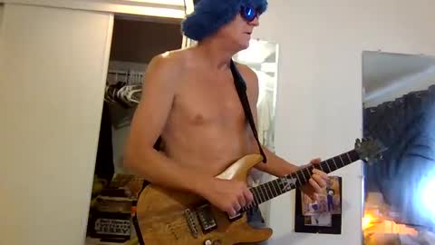 Lenzy LaCanada online show from 6, 3, 2025