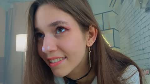 Amely  online show from 24, 10, 2025