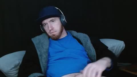 Snapshot of genitalwars chatting on 3, 2, 2026 genitalwars online show from 3, 2, 2026