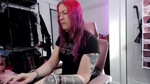 Genny Rock   and  online show from 7, 2, 2026