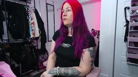 Snapshot of gennyrock chatting on 3, 5, 2026 Genny Rock and online show from 3, 5, 2026