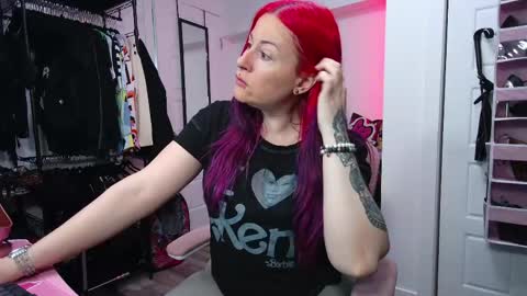 Snapshot of gennyrock chatting on 6, 5, 2026 Genny Rock and online show from 6, 5, 2026