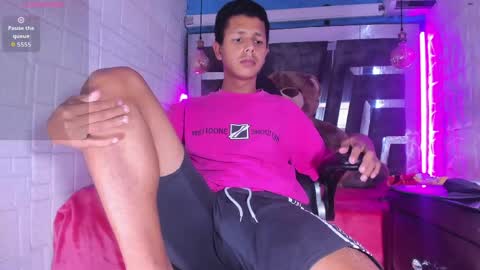 george_bigcock24cm online show from 10, 4, 2026